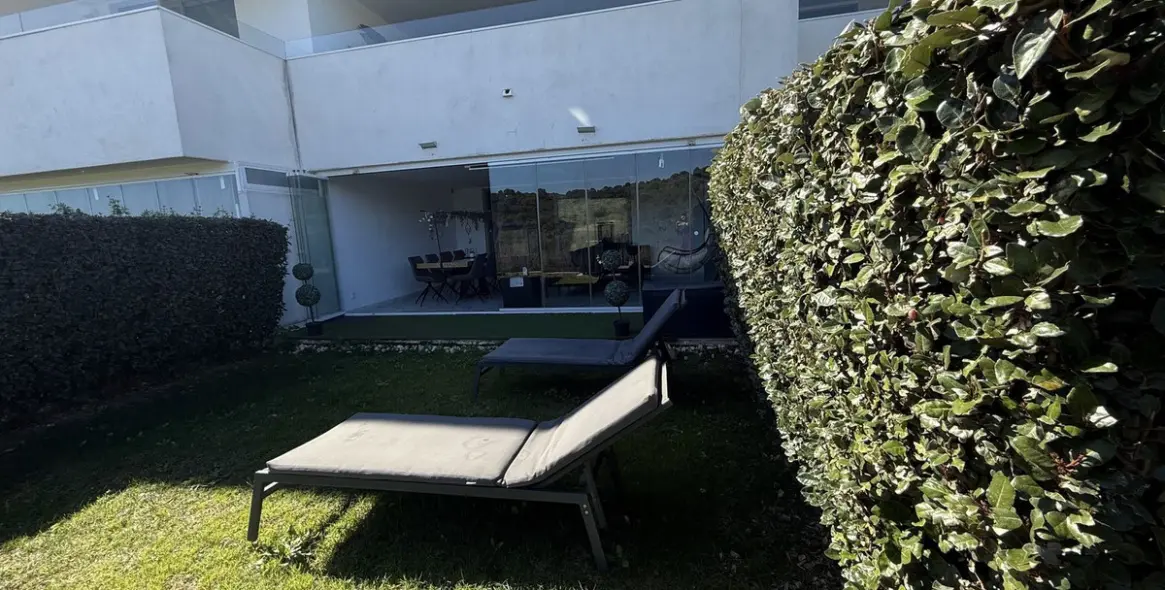 Продажа апартаментов на первом этаже в Estepona 12