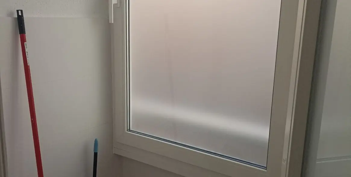 Sale of middle floor apartment in Fuengirola 9