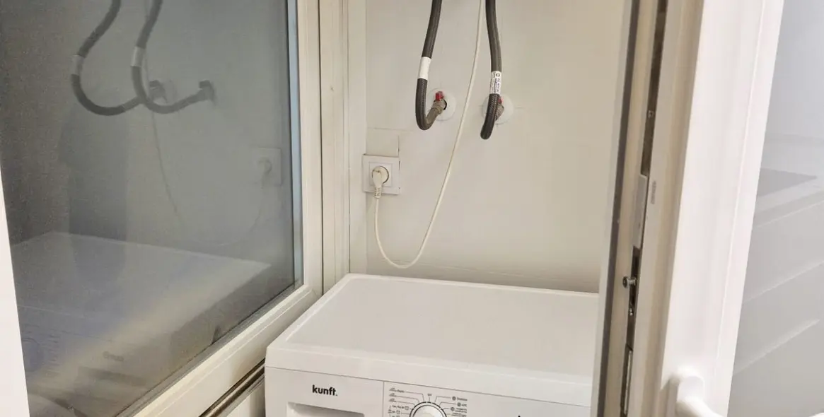 Sale of middle floor apartment in Fuengirola 10