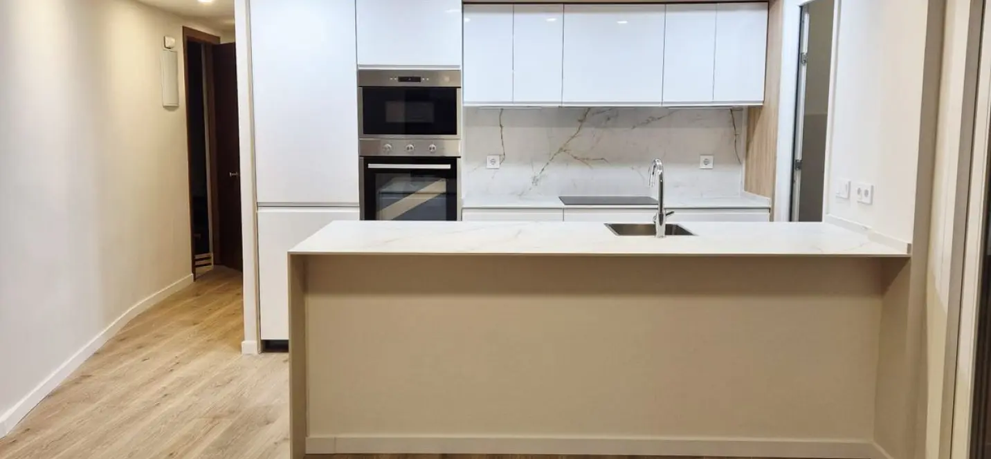 Venta de apartamento en planta media en Fuengirola 0