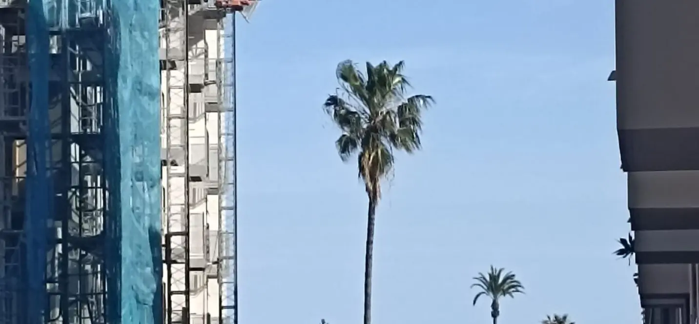 Venta de apartamento en planta media en Fuengirola 2