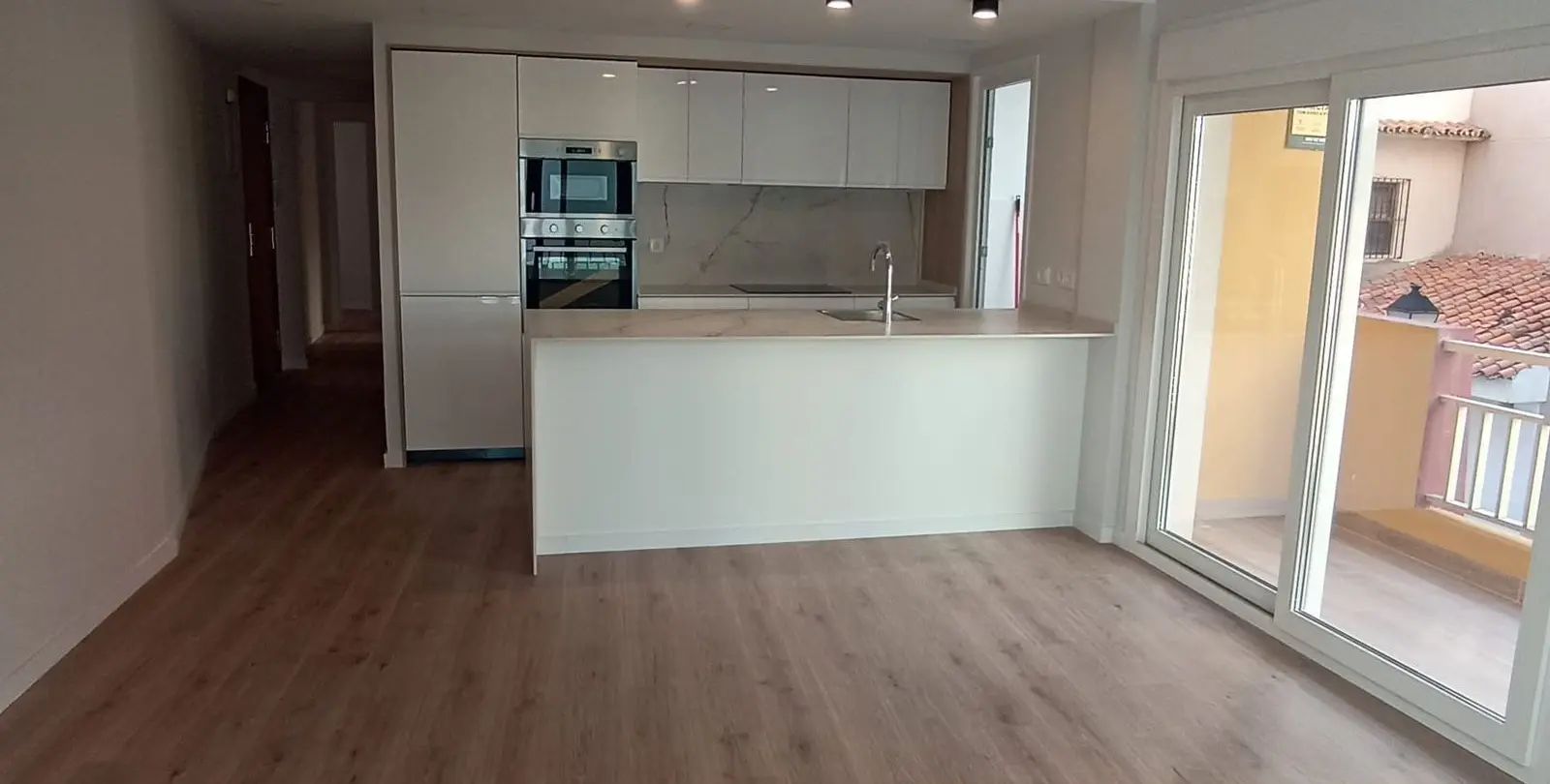 Venta de apartamento en planta media en Fuengirola 5