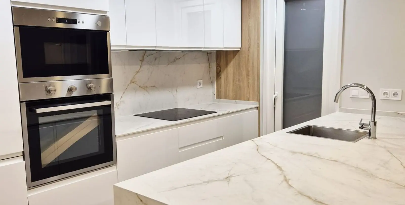 Venta de apartamento en planta media en Fuengirola 12