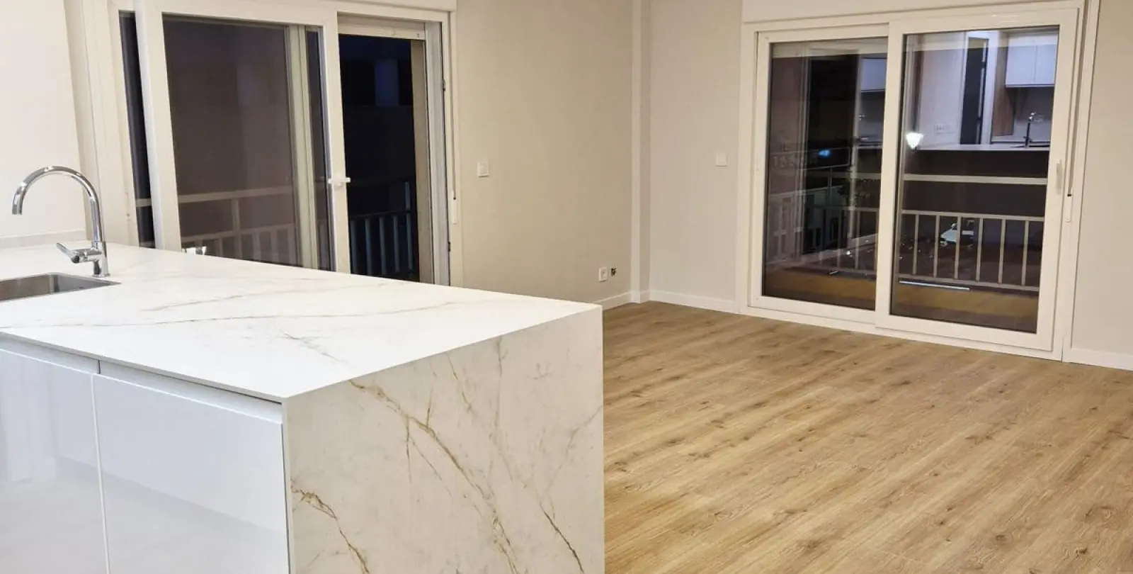 Venta de apartamento en planta media en Fuengirola 13
