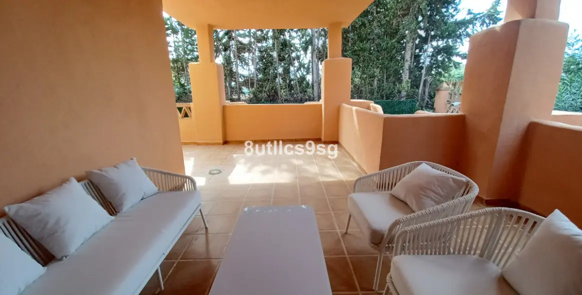 Продажа двухуровневого пентхауса в Benahavís 9