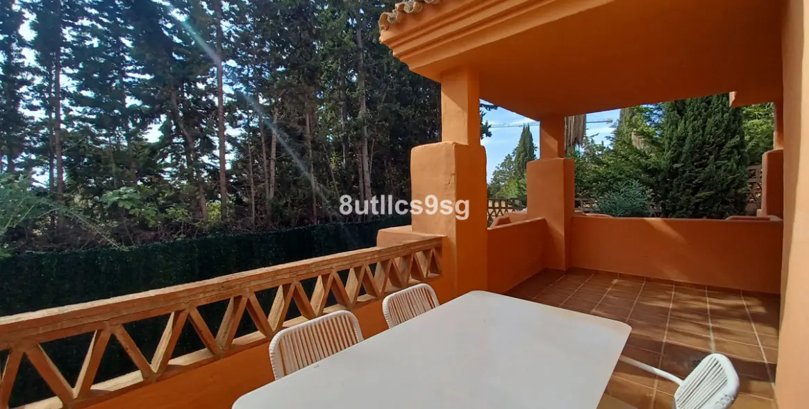 Продажа двухуровневого пентхауса в Benahavís 12