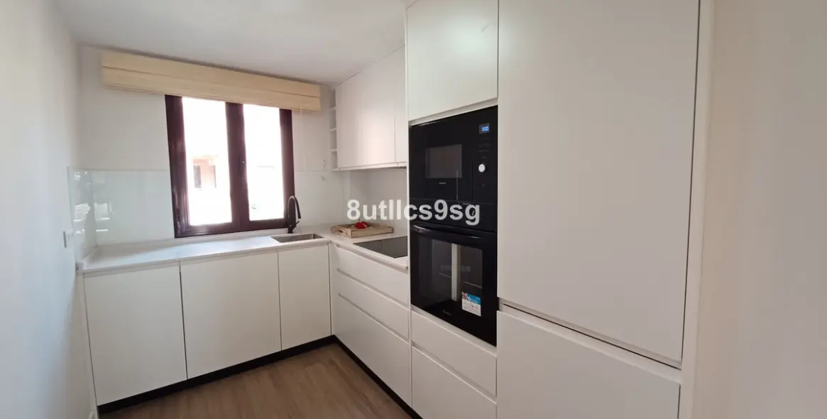 Продажа двухуровневого пентхауса в Benahavís 13