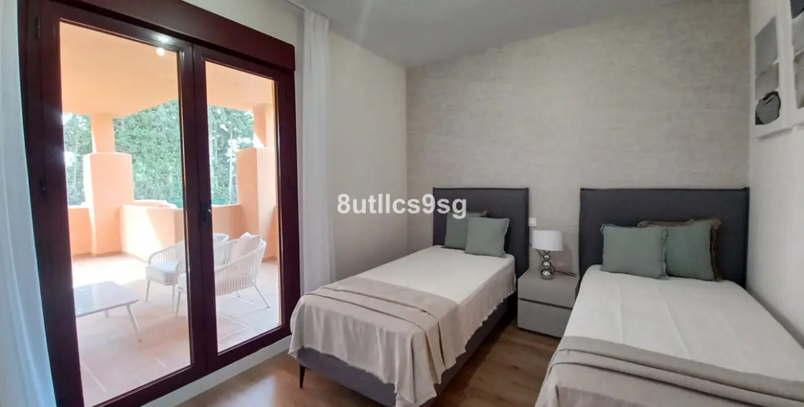 Sale of penthouse duplex in Benahavís 23