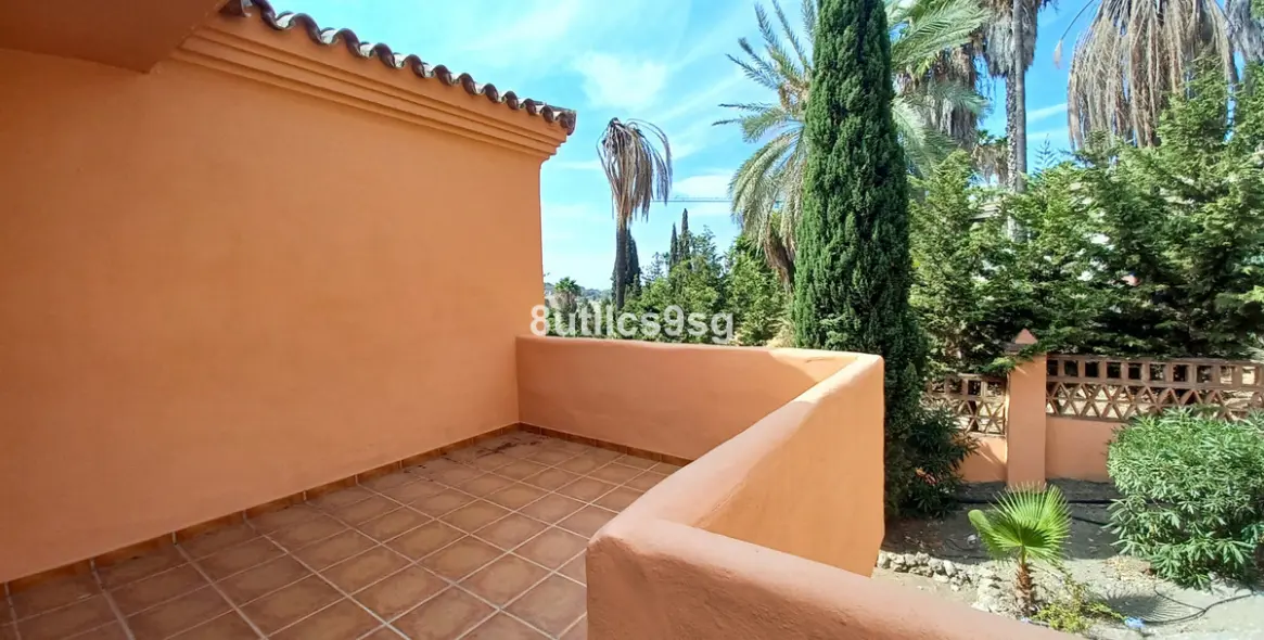 Sale of penthouse duplex in Benahavís 38