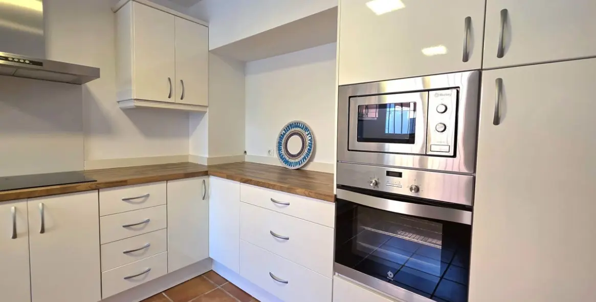 Sale of townhouse in Casares Playa 4