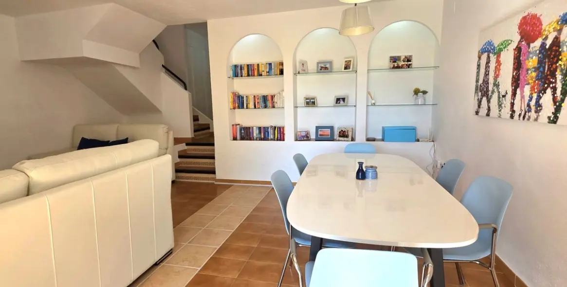 Sale of townhouse in Casares Playa 9