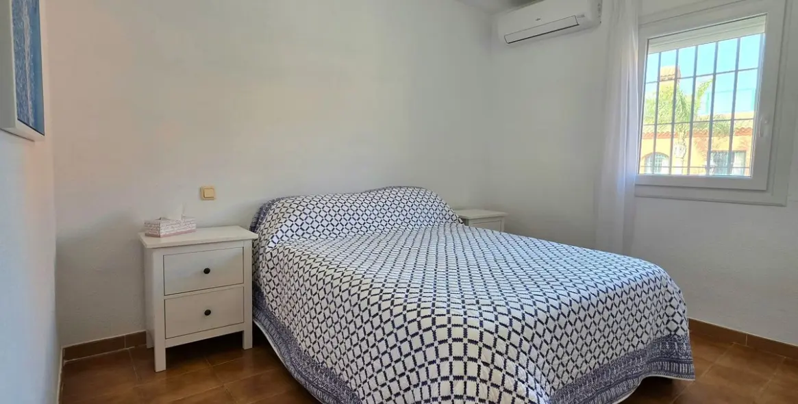 Sale of townhouse in Casares Playa 11