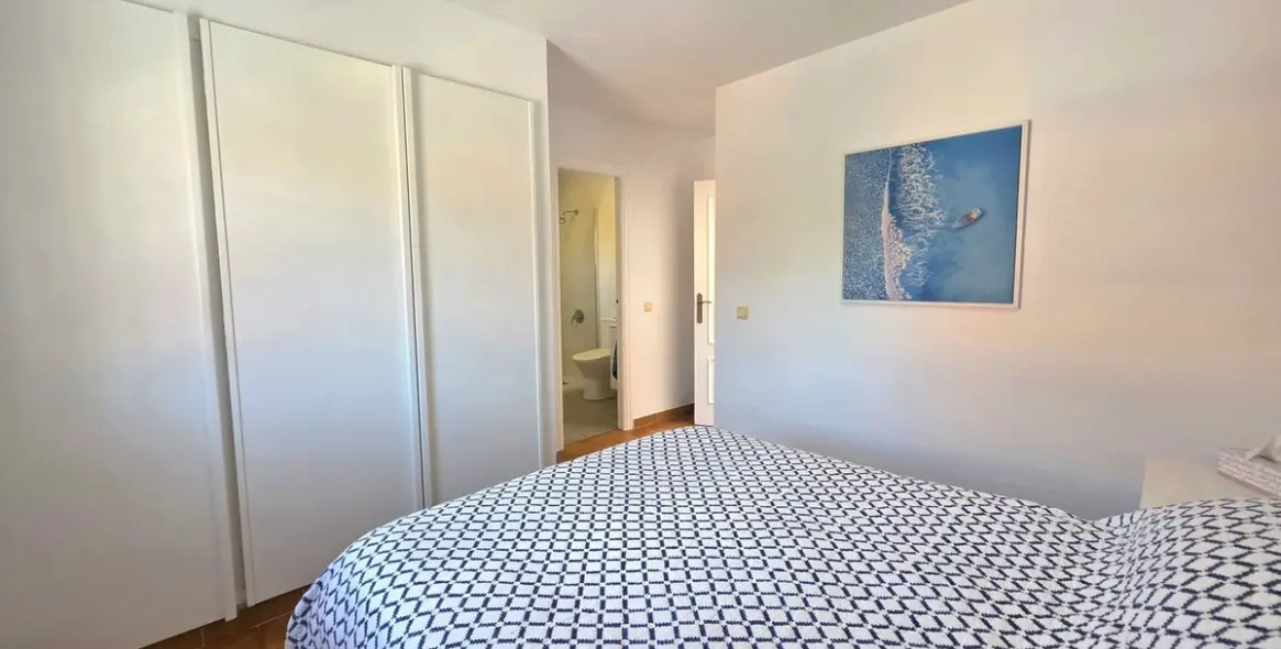 Sale of townhouse in Casares Playa 12