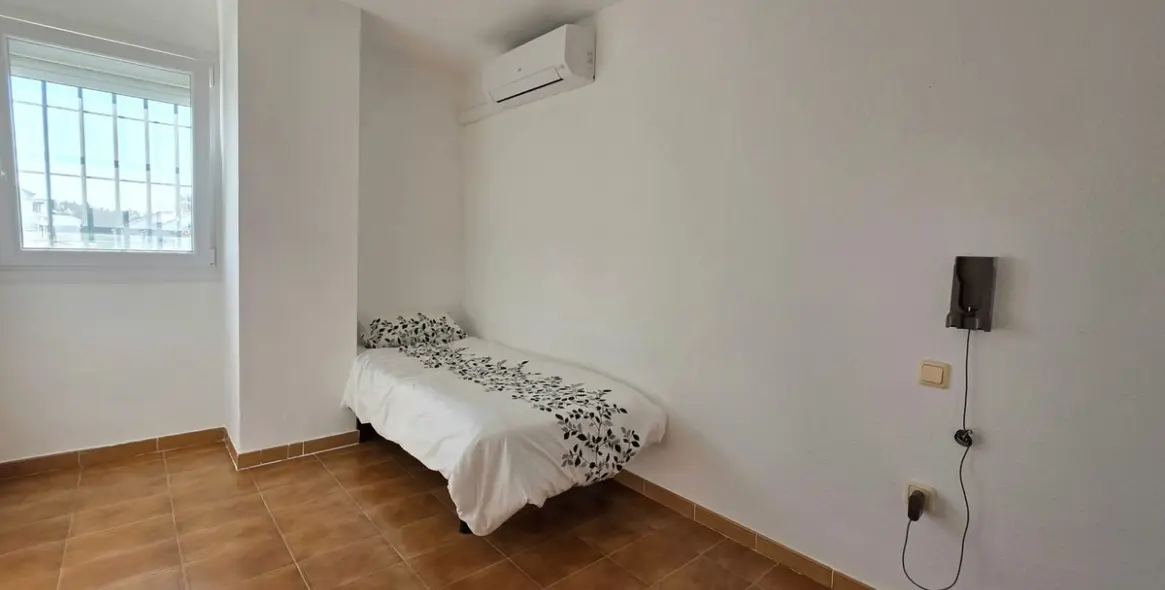 Sale of townhouse in Casares Playa 17