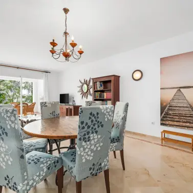 Venta de apartamento en planta media en Costalita