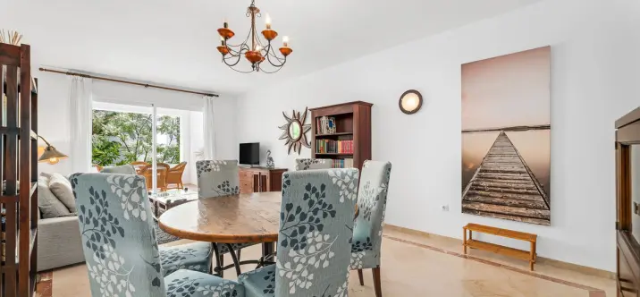 Venta de apartamento en planta media en Costalita 1
