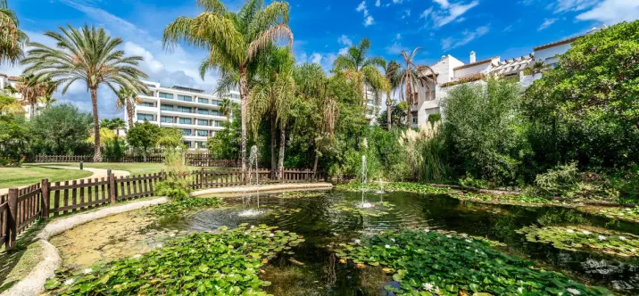 Venta de apartamento en planta media en Costalita 3