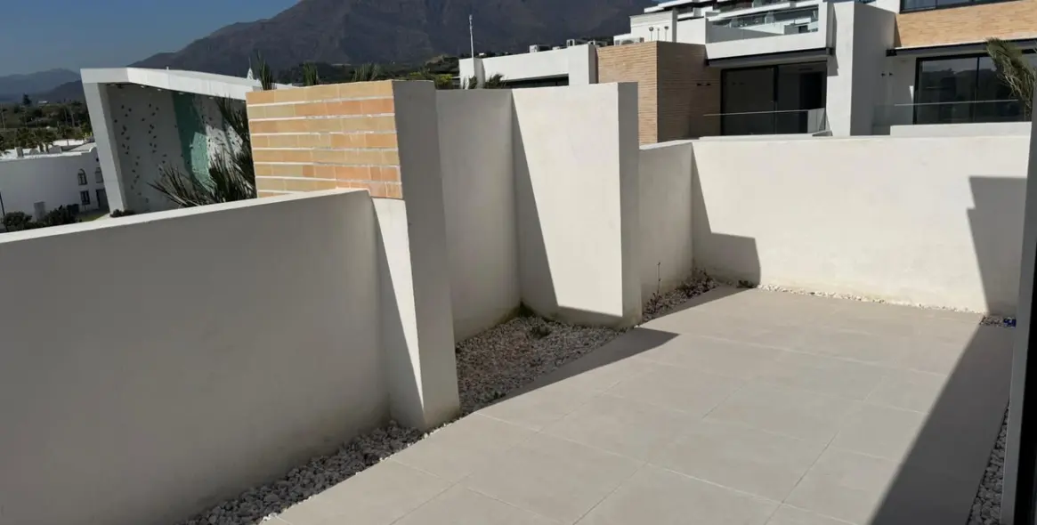 Продажа пентхауса в Estepona 8