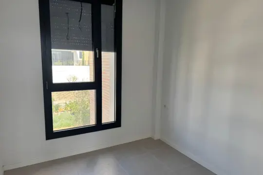 Image 6 thumb