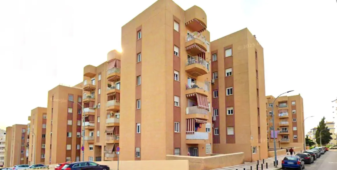 Sale of penthouse in Estepona 1