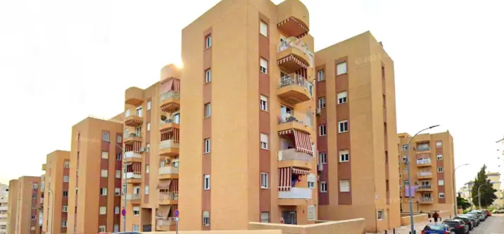 Продажа пентхауса в Estepona 0