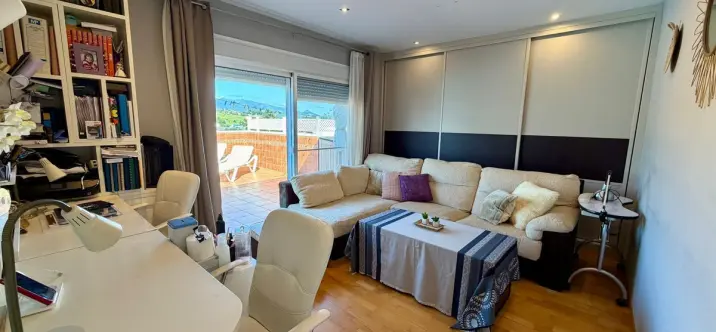 Продажа пентхауса в Estepona 1