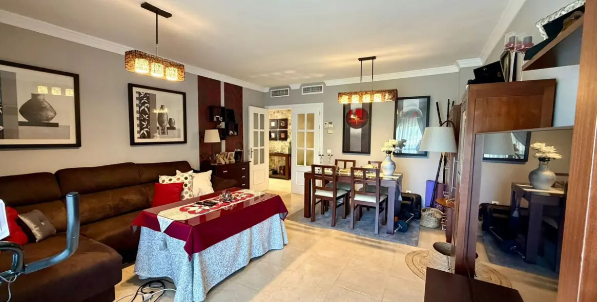 Sale of penthouse in Estepona 5