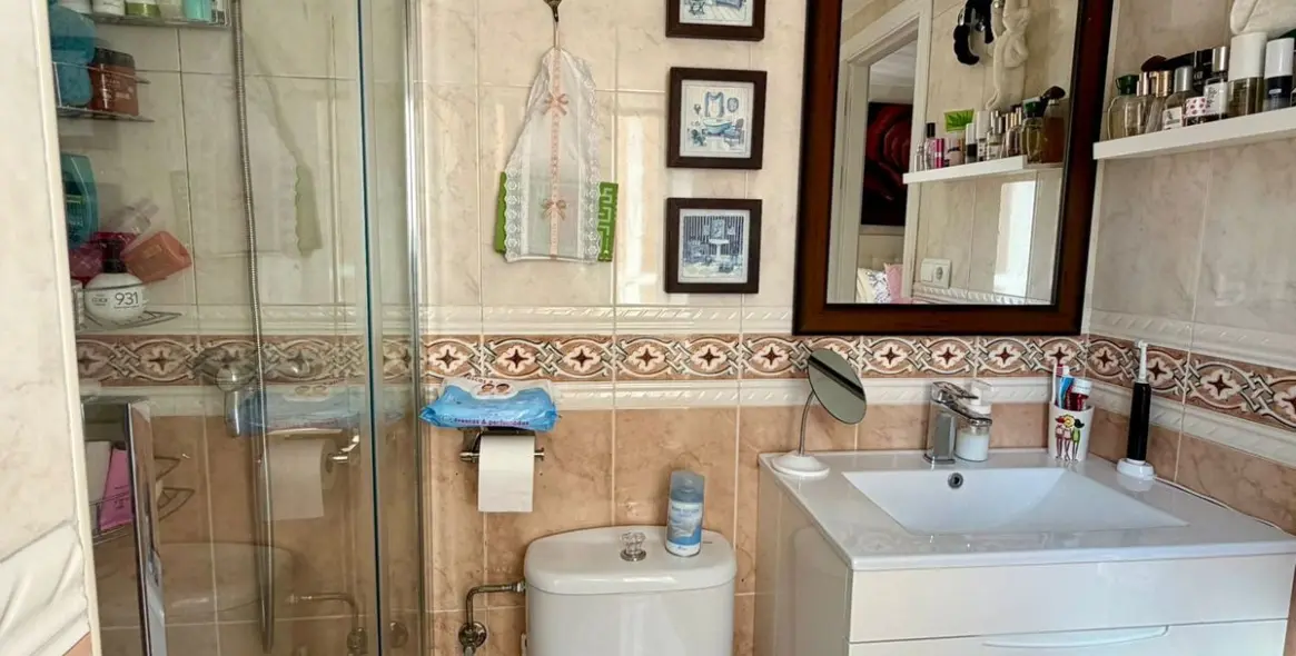 Sale of penthouse in Estepona 13