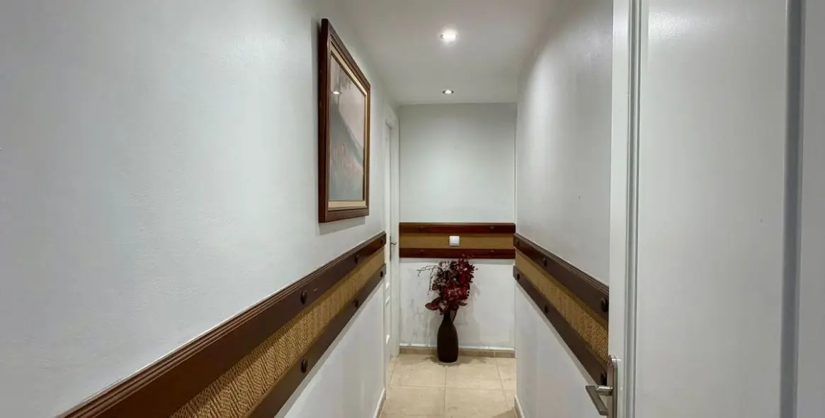 Sale of penthouse in Estepona 16