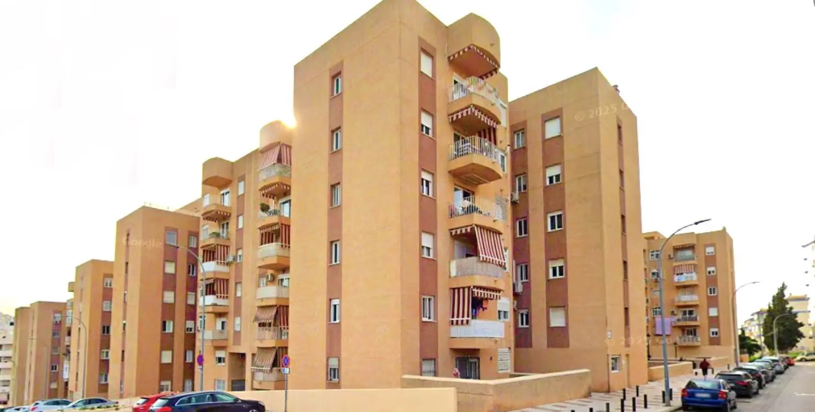 Sale of penthouse in Estepona 1