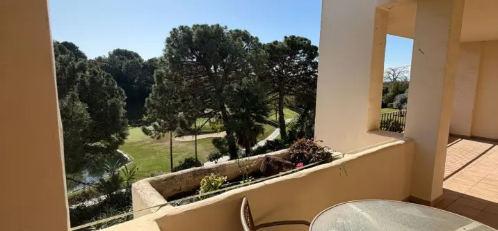 Sale of middle floor apartment in La Quinta 2