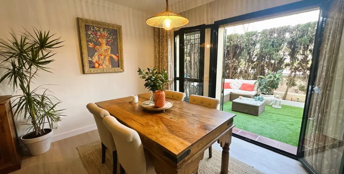 Sale of ground floor apartment in San Pedro de Alcántara 3