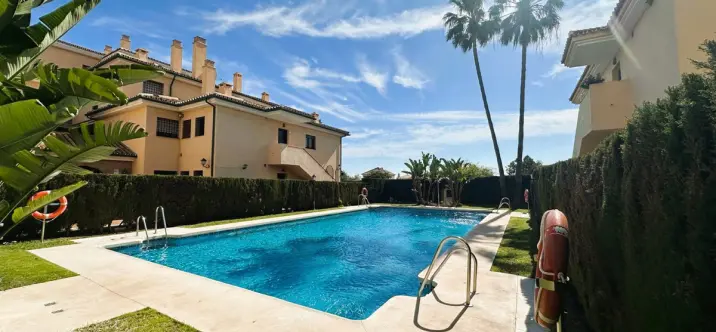 Продажа апартаментов на первом этаже в San Pedro de Alcántara 4