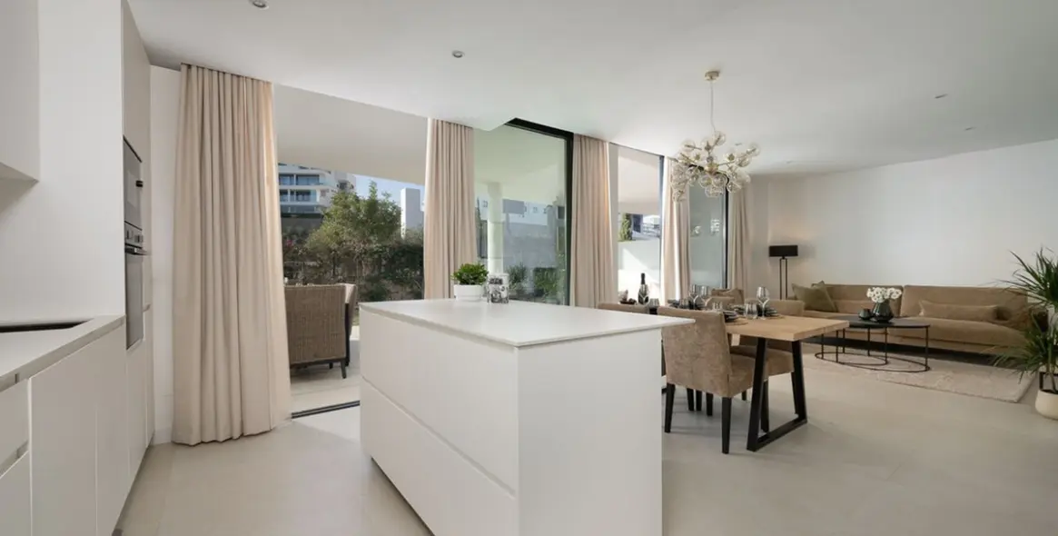 Sale of ground floor apartment in Fuengirola 5