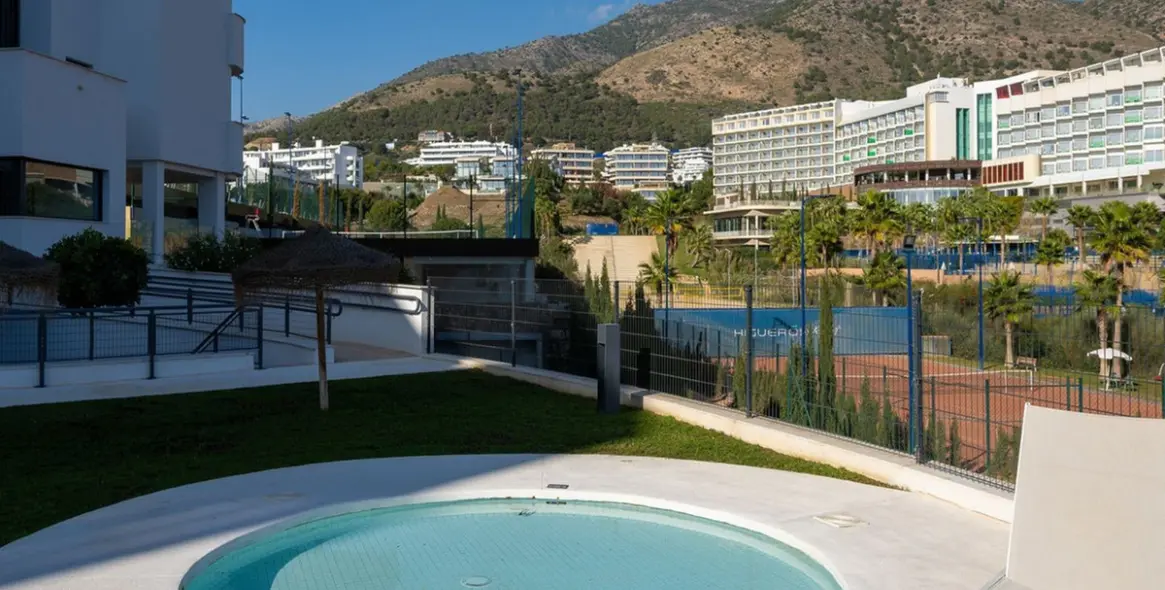 Sale of ground floor apartment in Fuengirola 6
