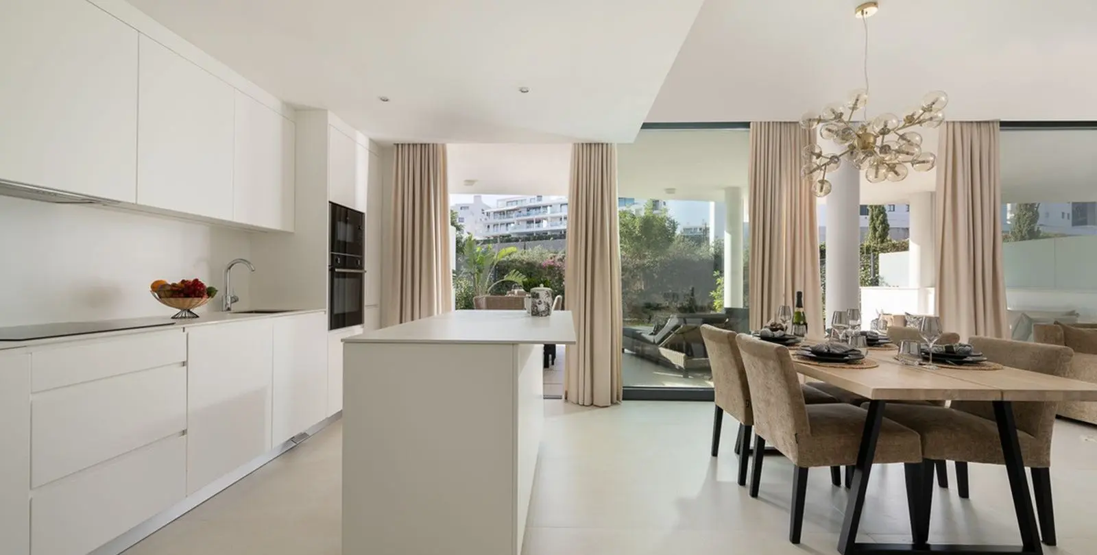 Sale of ground floor apartment in Fuengirola 1