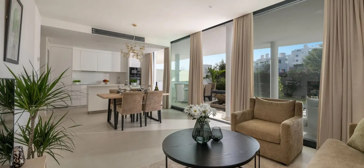 Sale of ground floor apartment in Fuengirola 2
