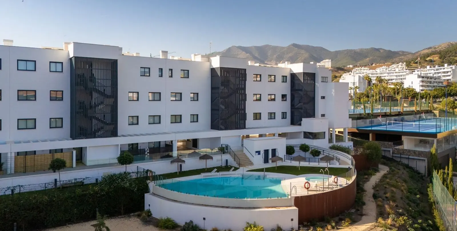 Sale of ground floor apartment in Fuengirola 18