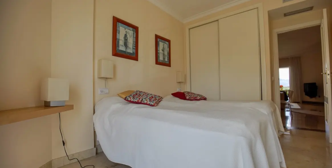 Продажа двухуровневого пентхауса в Estepona 7