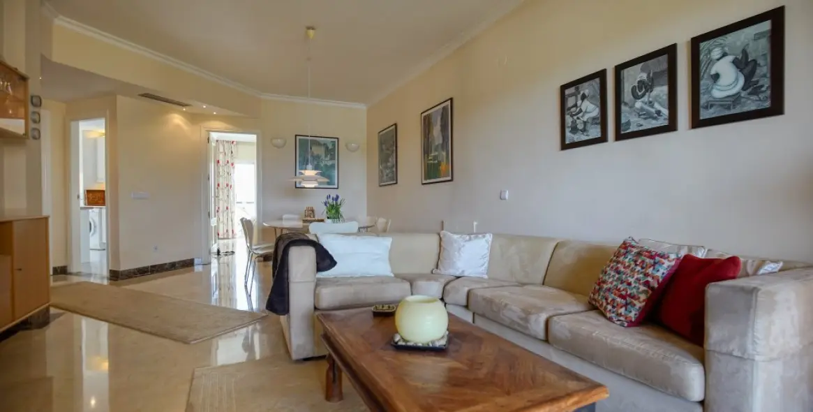 Продажа двухуровневого пентхауса в Estepona 10