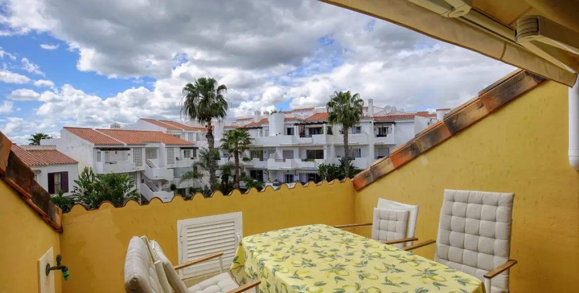 Продажа двухуровневого пентхауса в Estepona 23