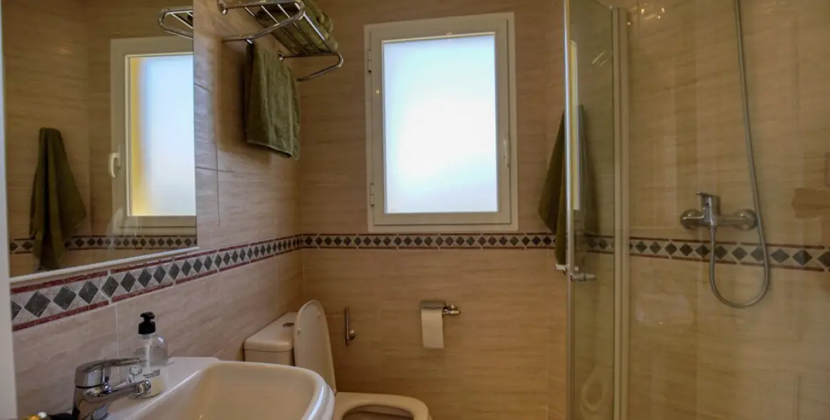 Продажа двухуровневого пентхауса в Estepona 28