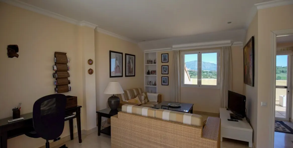 Продажа двухуровневого пентхауса в Estepona 31