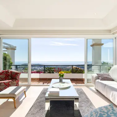 Sale of penthouse in Doña Julia