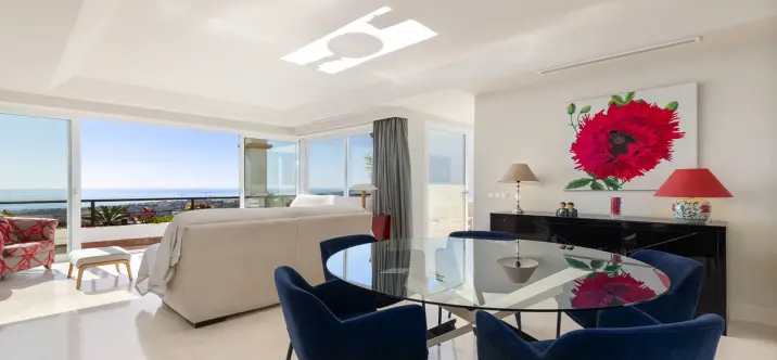 Sale of penthouse in Doña Julia 4