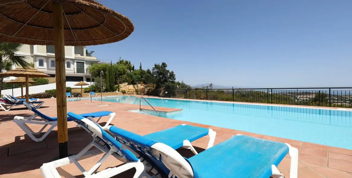 Sale of penthouse in Doña Julia 37