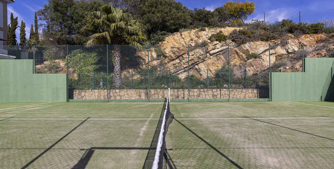 Sale of penthouse in Doña Julia 40