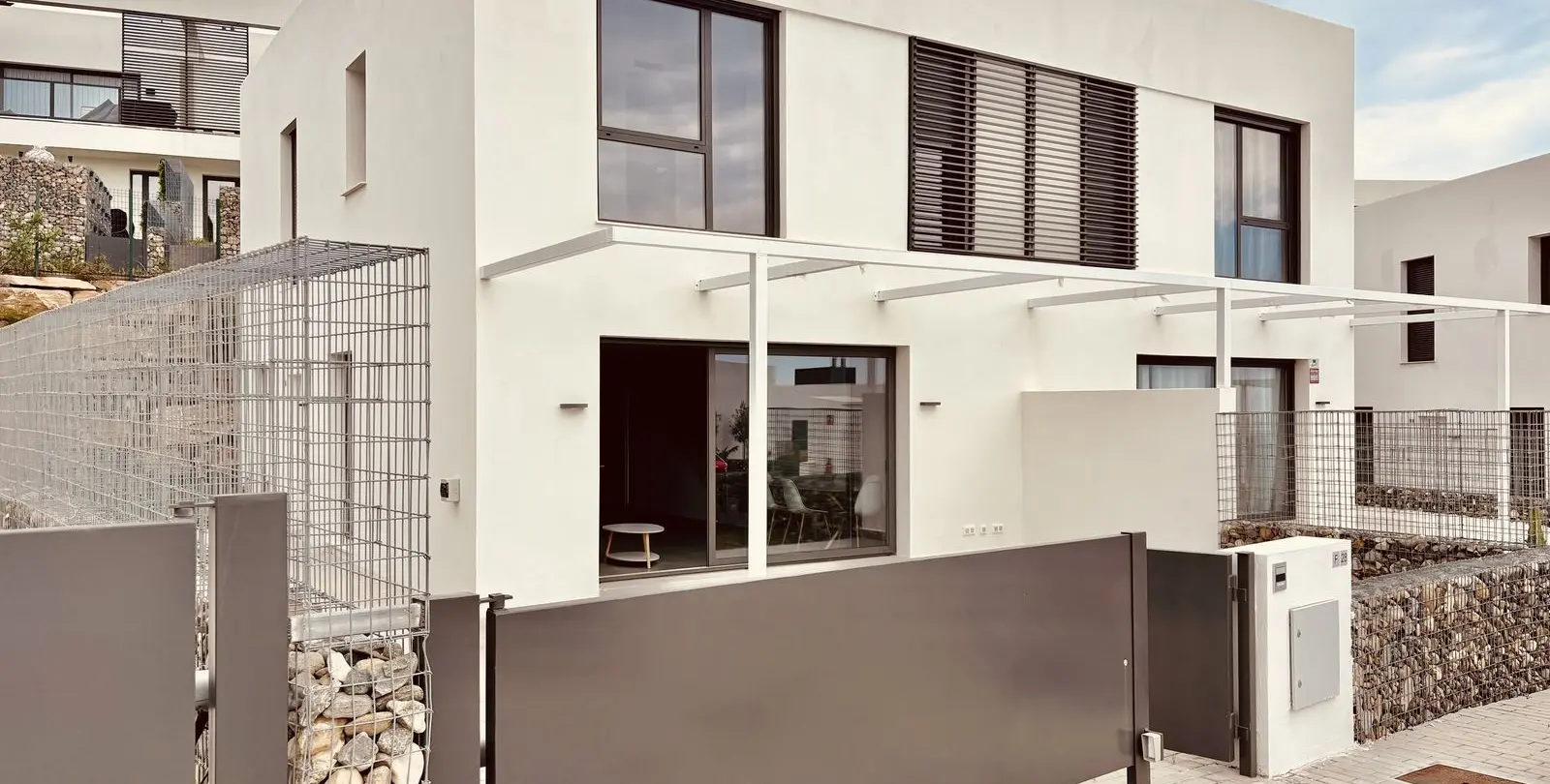 Продажа дома на две семьи в Riviera del Sol 2