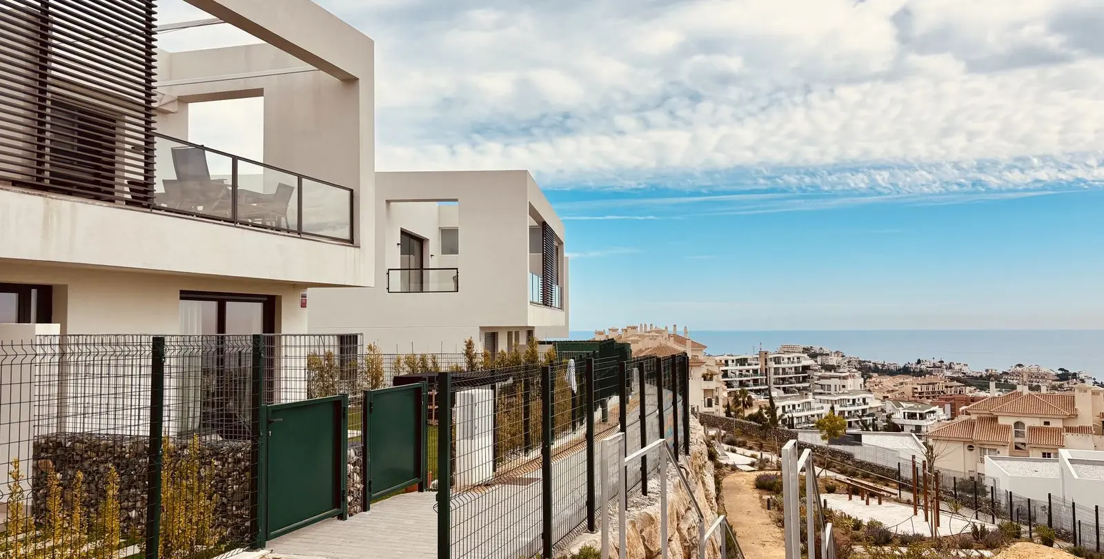 Продажа дома на две семьи в Riviera del Sol 19