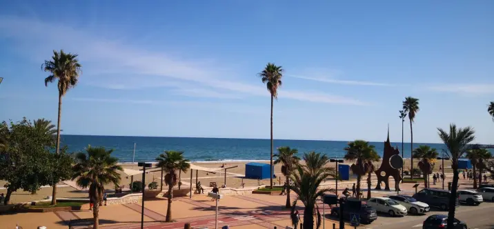 Продажа апартаментов на среднем этаже в Fuengirola 0